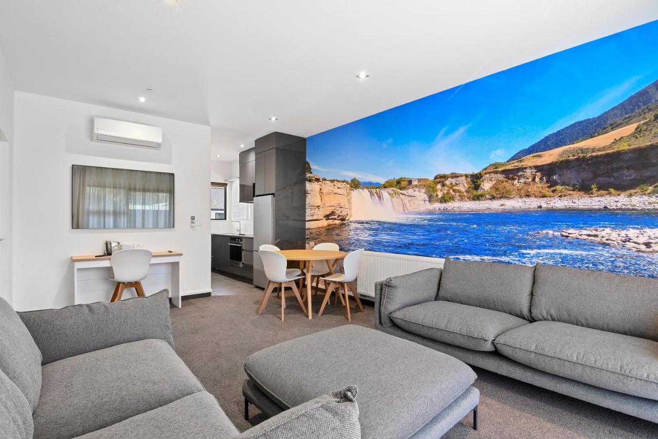 Grand Suites Murchison Εξωτερικό φωτογραφία